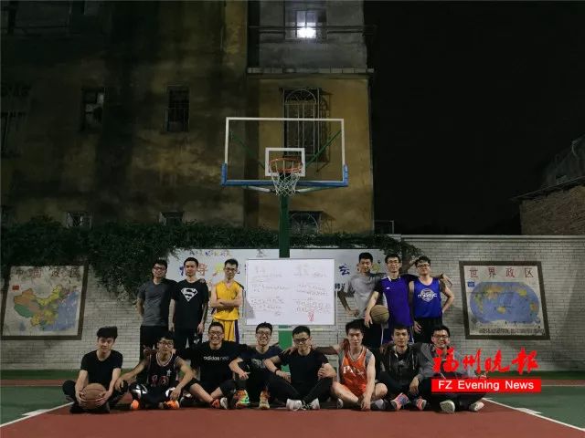 福医大“学霸班”：48人考研44人成功！复旦3人交大7人……