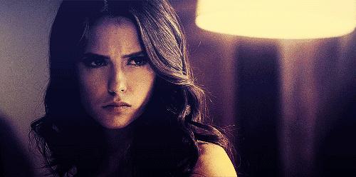 在我们这，漏发公司朋友圈不但扣300，还要写检查