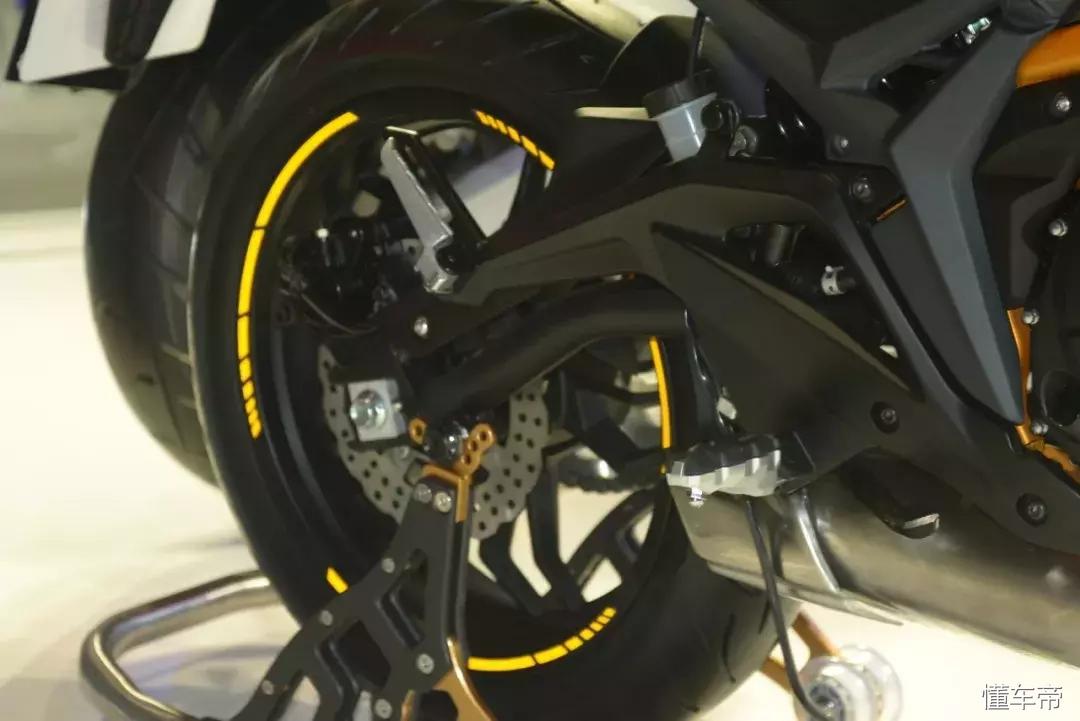 光阳发布动丽150、AnyLike150、2018款K-Rider400，领衔上海摩展