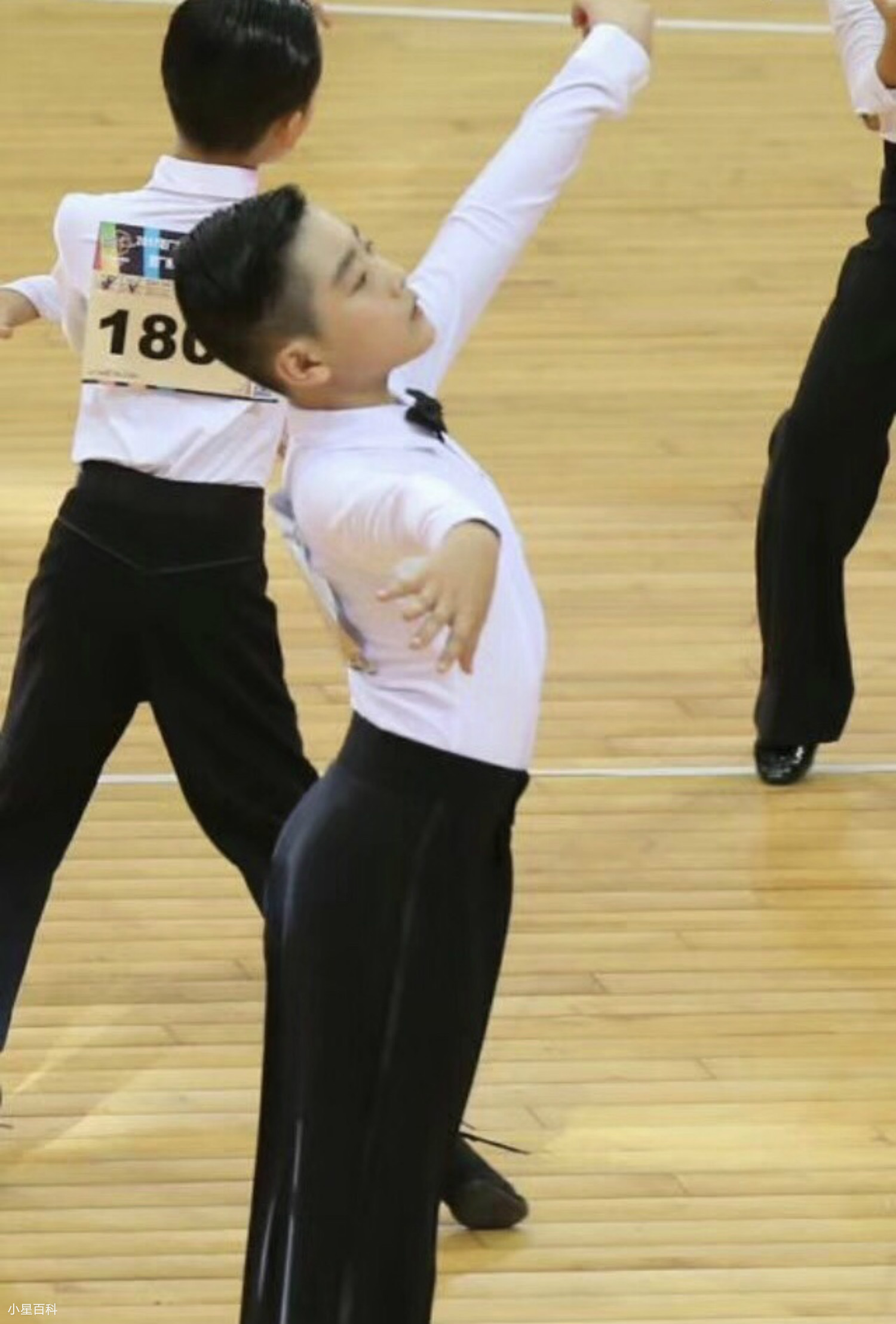 小星百科：欧飞翔，少年拉丁舞冠军，国家少年队成员