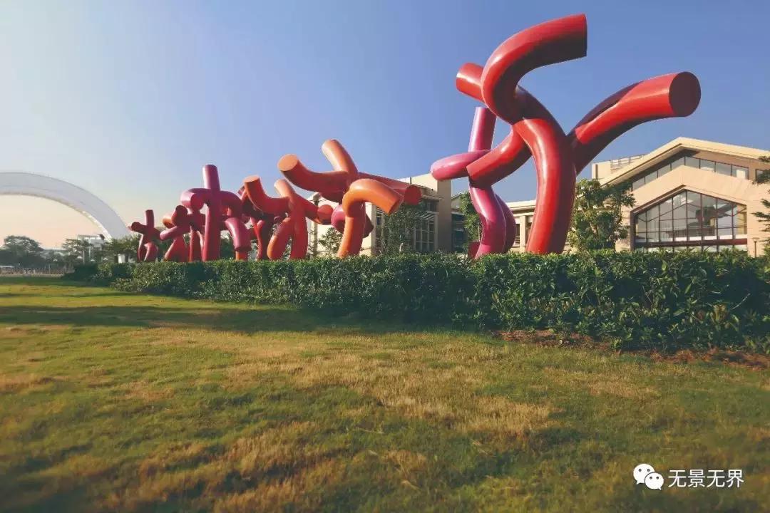 这回，曾振伟的艺术在法国人眼里竟成了反例？