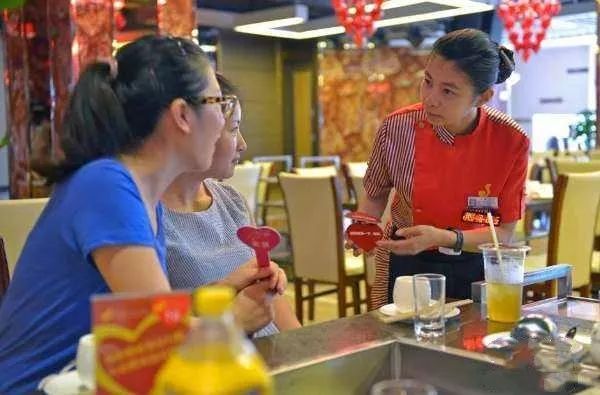 为什么招聘服务员那么难招,服务员招聘技巧和要求