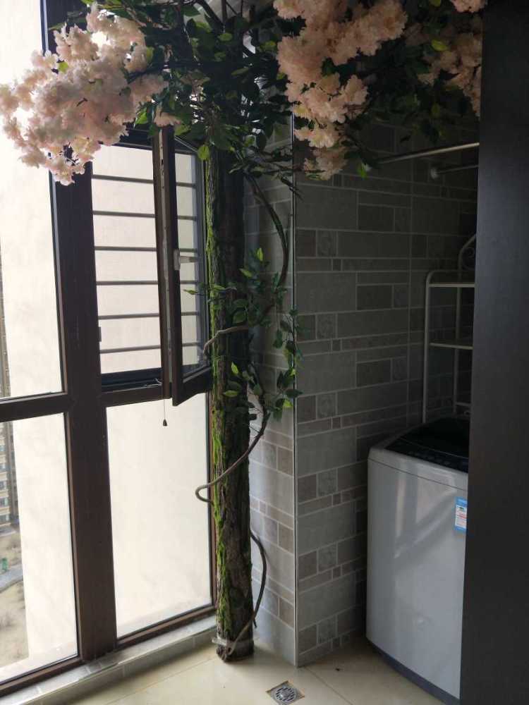 沙发过长挡着卧室门了怎么办,沙发对着卧室门怎么装修