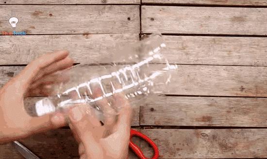 塑料瓶自制免浇水的花盆方法,自吸水免浇水懒人花盆