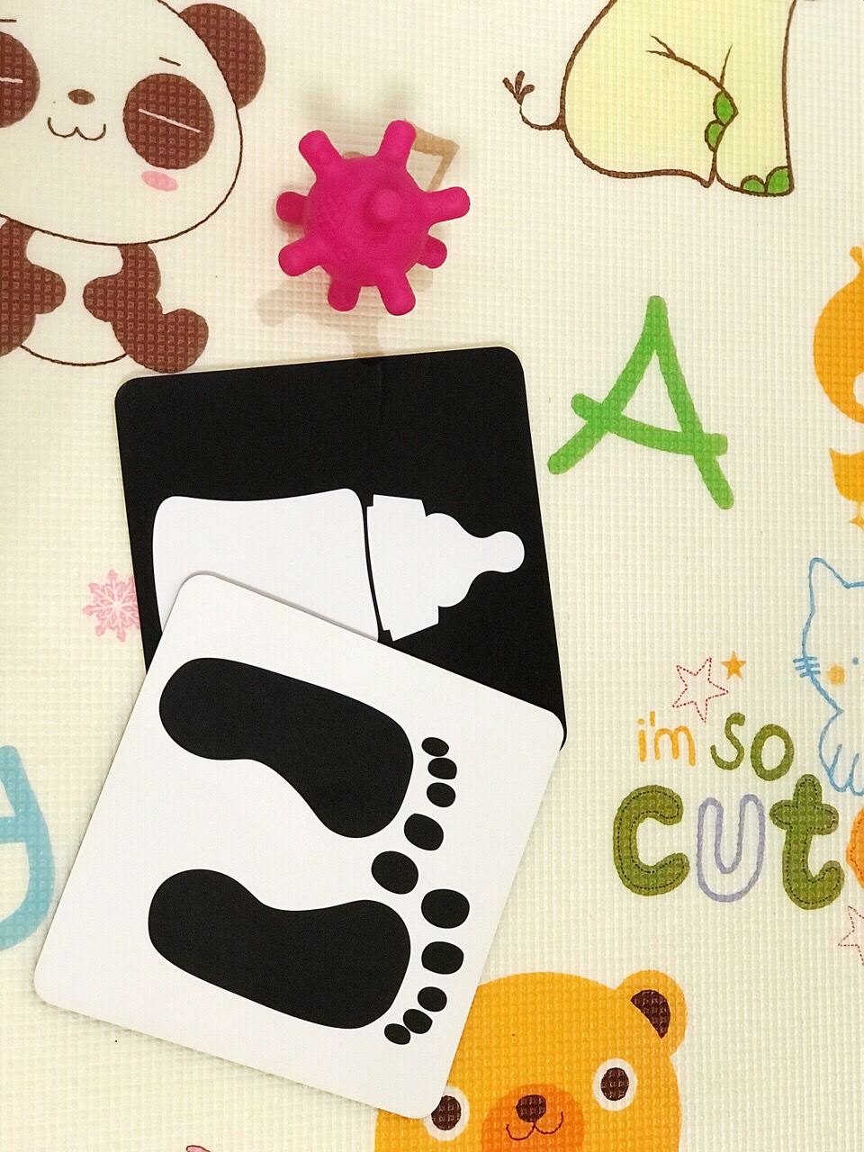 0-12个月宝宝的玩具怎么选 (0-12个月宝宝玩具怎么选)