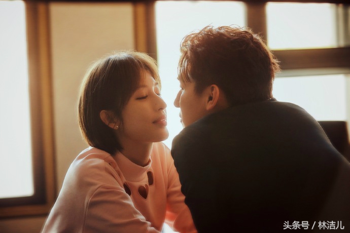 穿旗袍最风情万种,穿旗袍俏皮妩媚又复古灵动