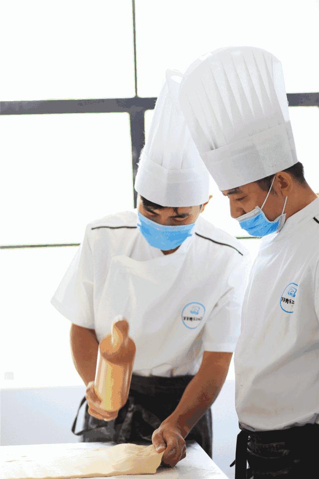 网红爆款吐司整箱,最近比较火的网红吐司