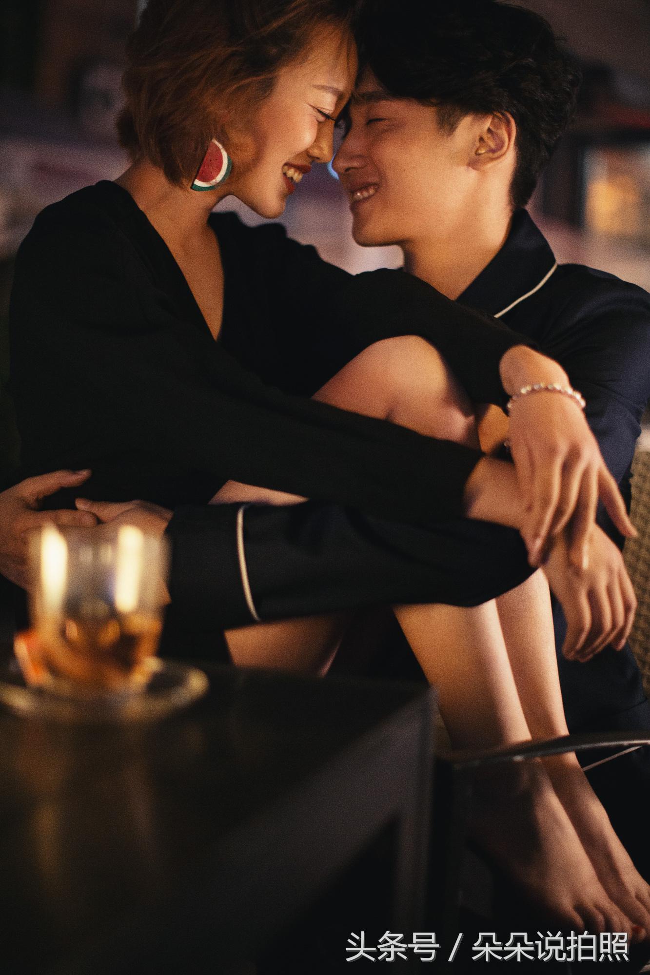 如何拍出好看的光影婚纱照,带有青春气息婚纱照推荐