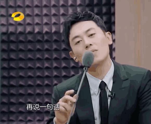 一件配饰就能拯救一身的穿衣搭配,让你感觉时尚的小配饰