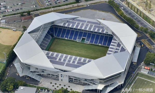 难以想象，日本第三级别联赛球场如此之漂亮！