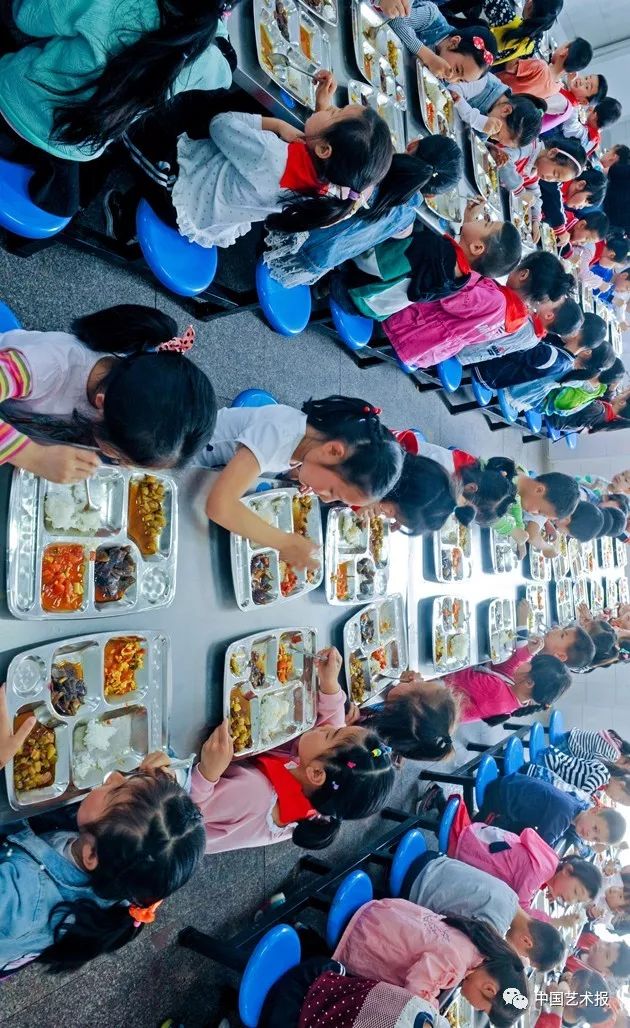 汶川大地震志愿者影集,汶川十年影像