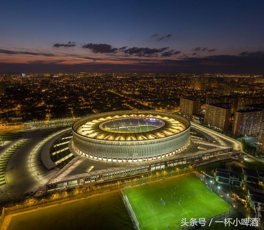 来自“熊”的世界：战斗名族——俄超球场系列