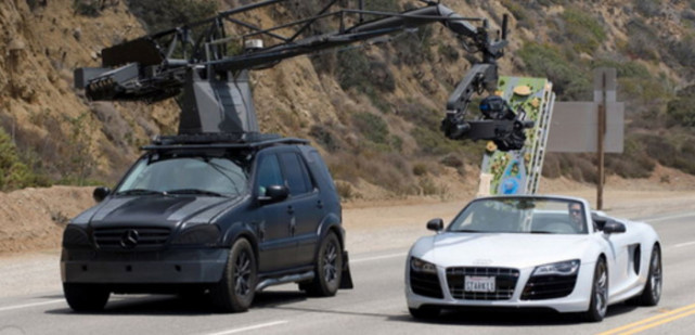 它是钢铁侠的座驾！你能驾驭这台性能怪兽么？