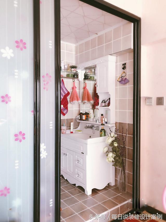 表姐花了35W买的复式单身公寓，空调藏飘窗里，估计你们没见过！