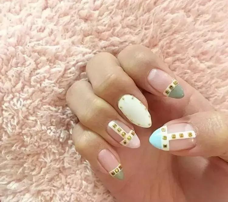 你知道钱买不起什么奢侈品吗,适合做美甲的包包