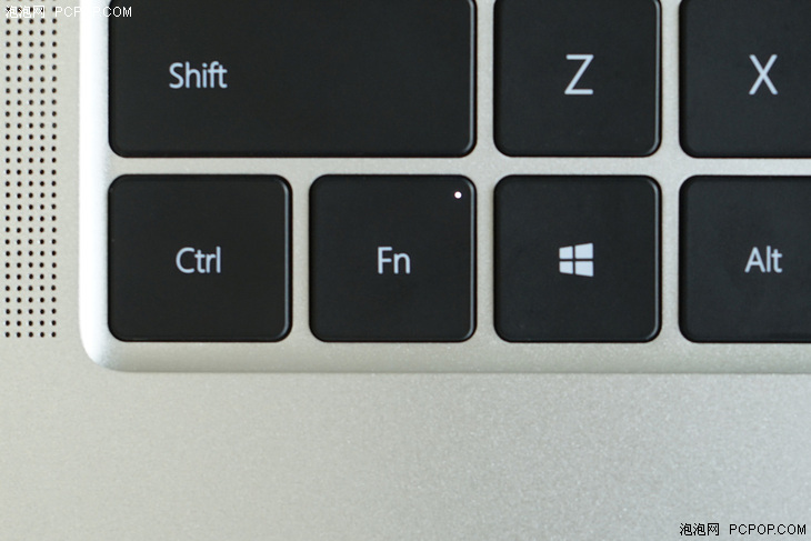 荣耀magicbook142050版游戏测试,荣耀magicbook使用体会