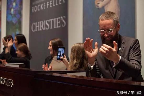 1.57亿美元，莫迪利亚尼《向左侧卧的裸女》纽约成交