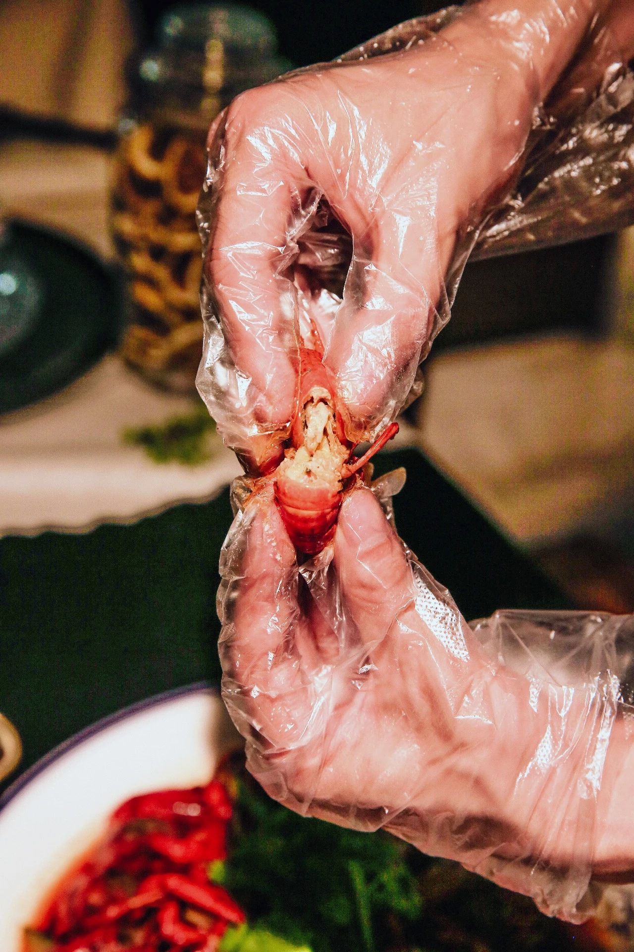 高管放弃高薪，研发出100多道新菜，取材就在店门口的小花园！