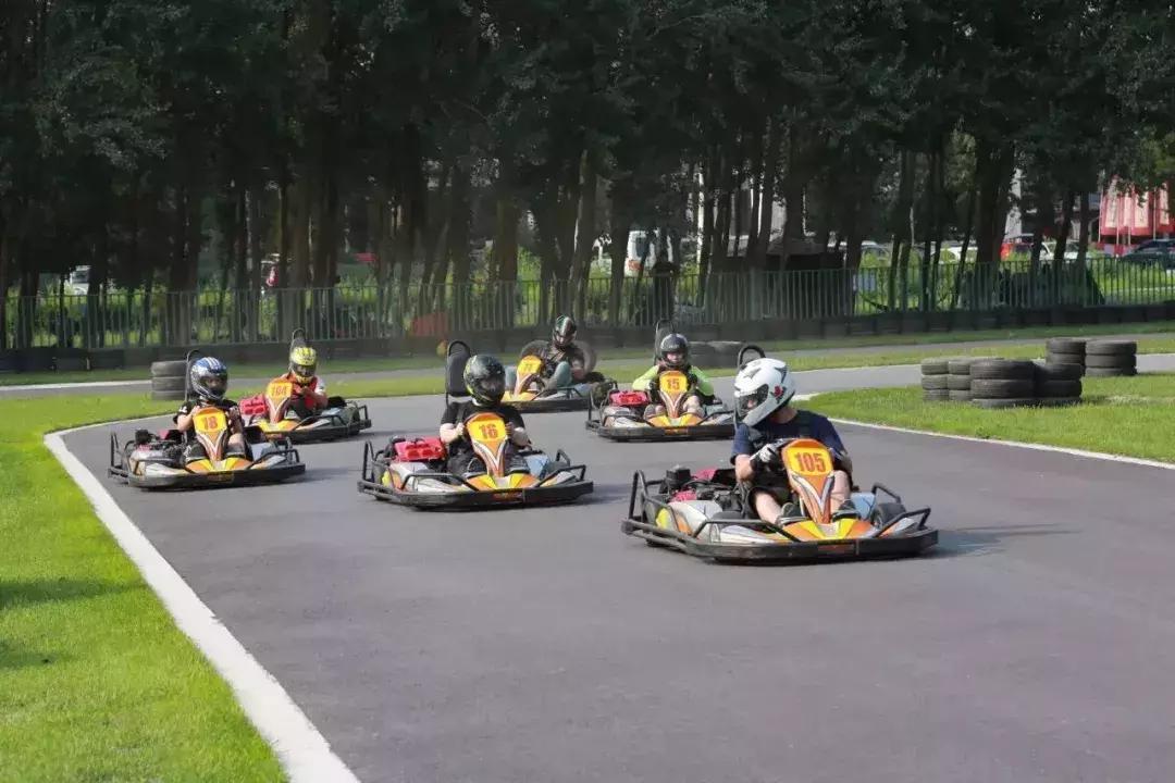 春天到了运动起来让自己瘦下来,露肉的季节周末健身安排