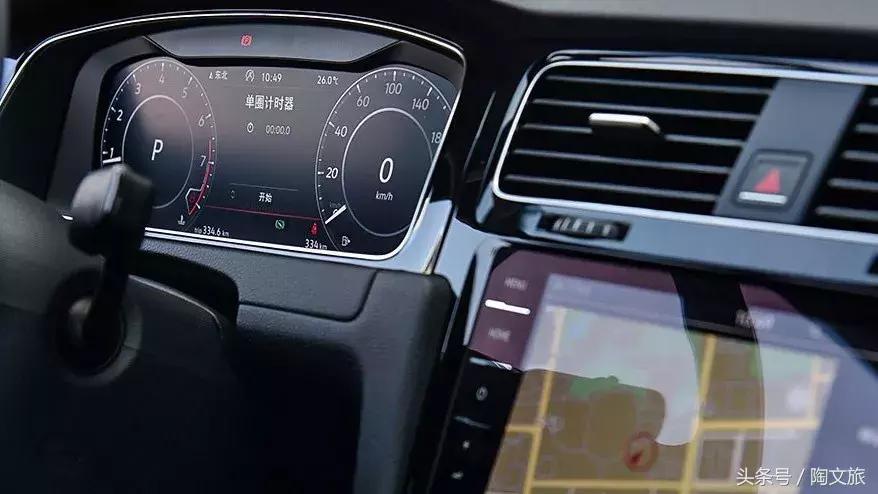 鍗佸嚑涓囧張甯呭張蹇殑濂ヨ开璺戣溅,浣庤皟鍗村缇庡疂椹ゥ杩殑姹借溅