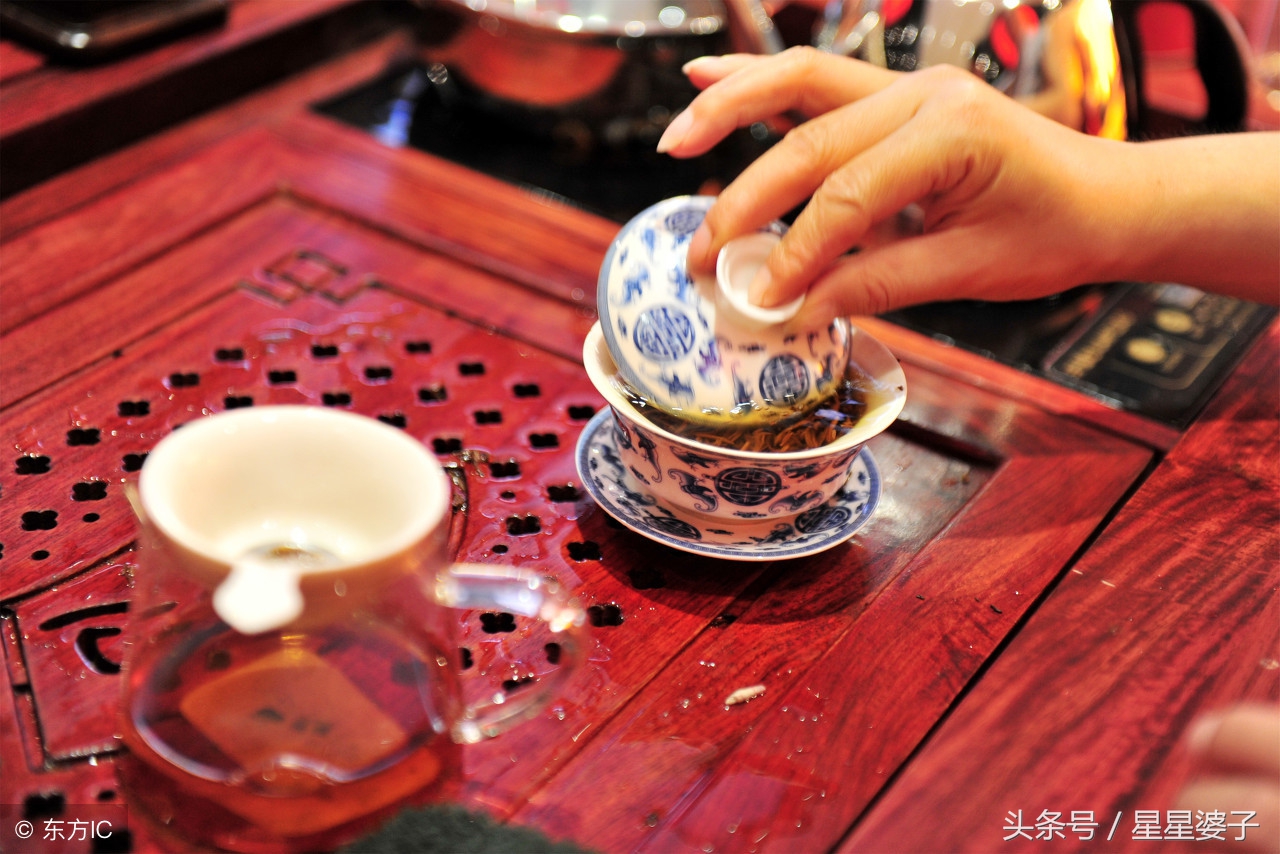 红茶的养生作用,红茶养生红茶的12大功效解析