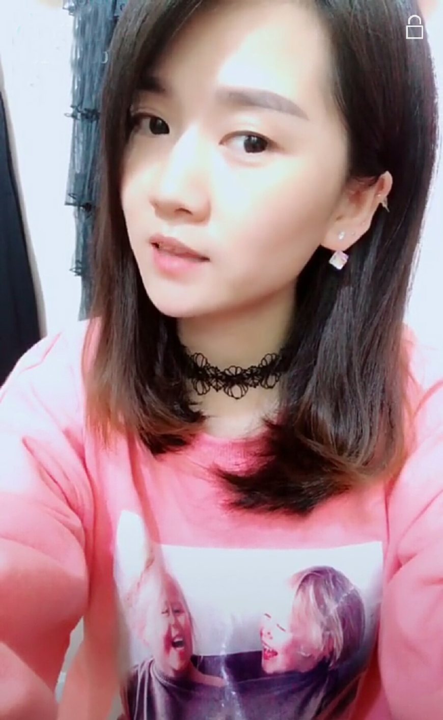 抖音怎么美颜滤镜瘦脸,抖音上漂亮小姐姐美颜是如何开的