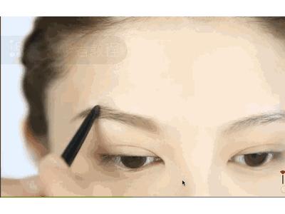 给范冰冰李宇春画同一种眉？画眉这事儿真不能copy