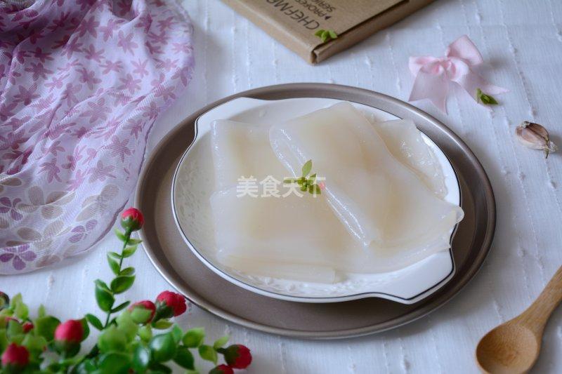 淀粉自制凉皮的家常做法,淀粉自制凉皮的简单做法