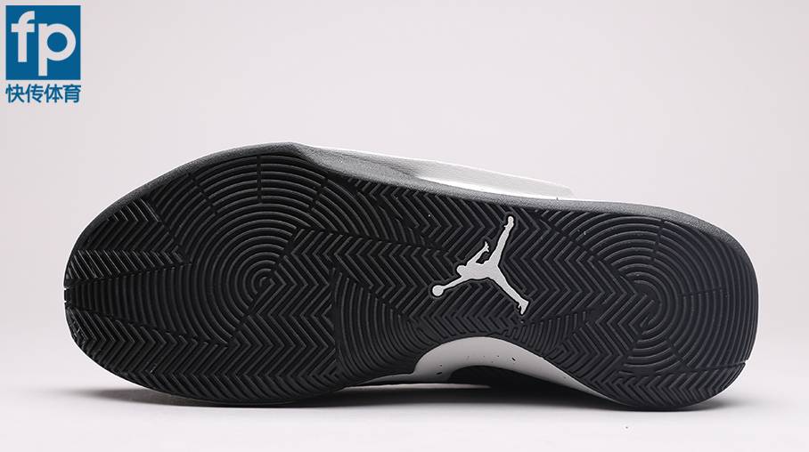 airjordanflylockdown白灰橙测评,jordanflylockdown偏大偏小