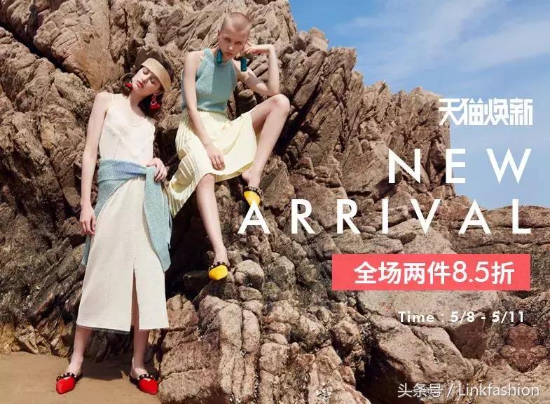 平底拖鞋太火热下面这几款最时髦,又百搭又舒服的拖鞋