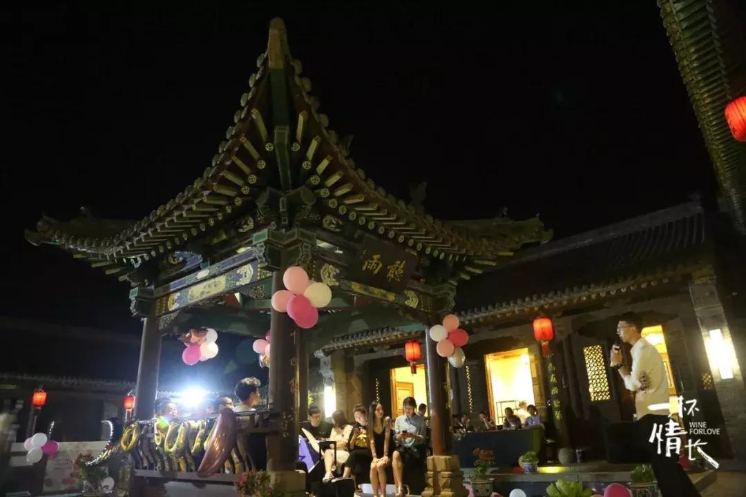 宕囧畞鍙ゅ牎澶滄櫙,宕囧畞鍙ゅ牎