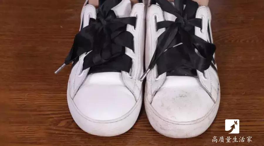 洗完鞋后磨脚解决方法,新小白鞋挤脚磨脚怎么办