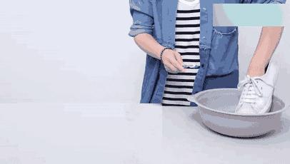 新鞋挤脚解决方法,新鞋磨脚怎么办小妙招