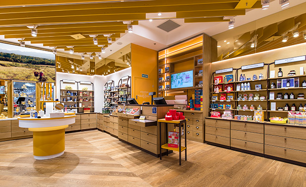 每日资讯｜台湾修订化妆品条例/自然堂新品发布会/HERA快闪店