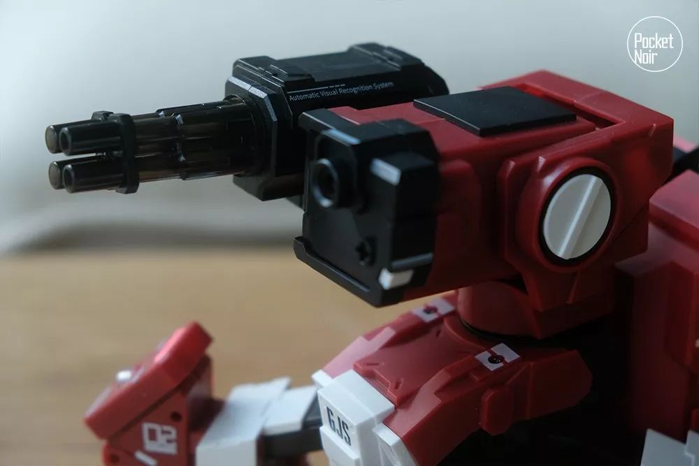 男友沉迷游戏不理你？用这台机器人射爆他啊