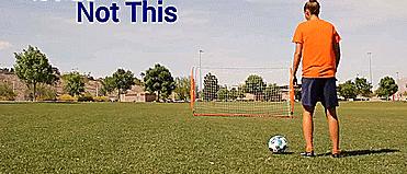 射门前两步是发力还是放松的,想射门是什么意思