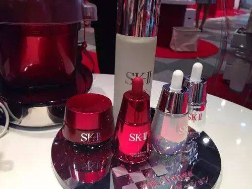 关于sk-ii神仙水的分析评价,SK-II神仙水和啥配着用