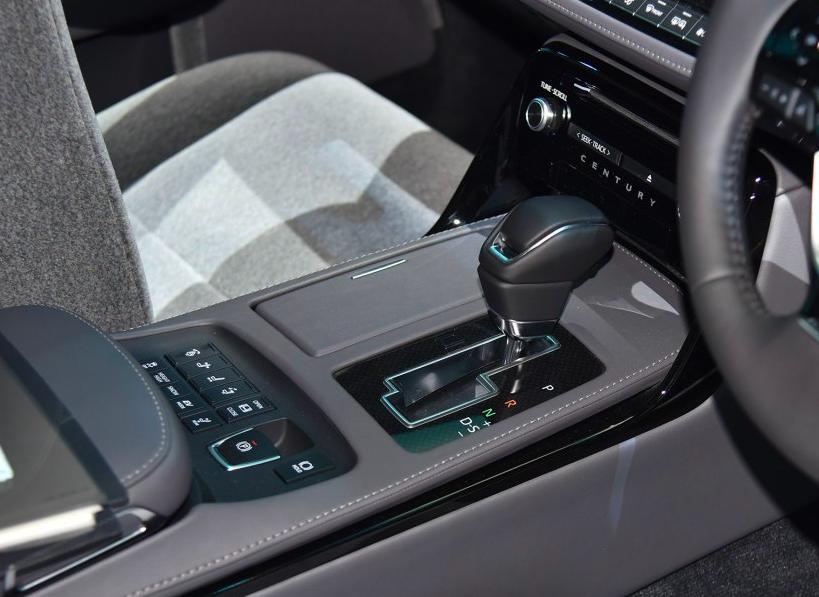 日本皇室*用御**竟然是台丰田，极尽奢华堪比劳斯劳斯，动力数据保密