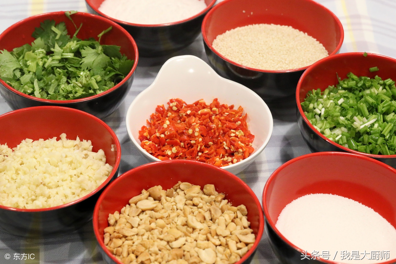 广东正宗白切鸡调料配方,广州白切鸡蘸料和广西白切鸡蘸料