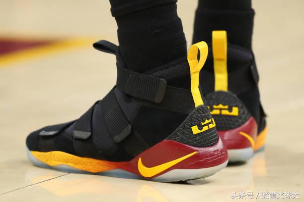 jr上脚球鞋,jr总决赛球鞋