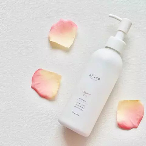 香氛身体乳持香持久,好用便宜美白的身体乳带有樱花香