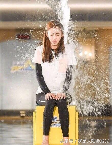 杨颖生理期待遇,杨颖回应生理期