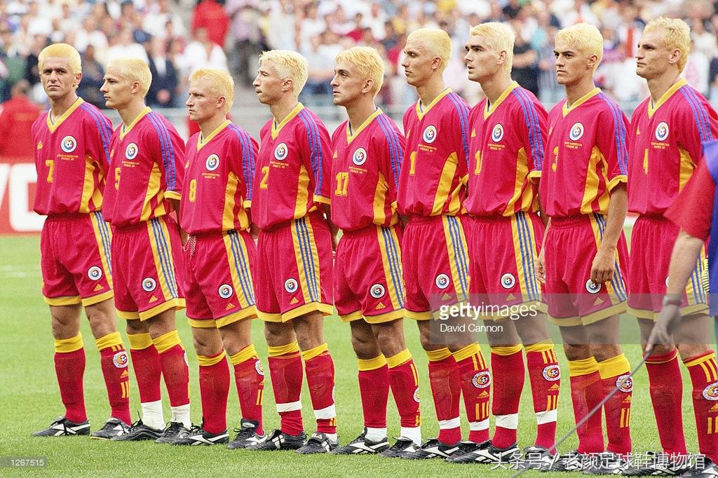 02年世界杯足球鞋回顾,世界杯最火前十的足球鞋