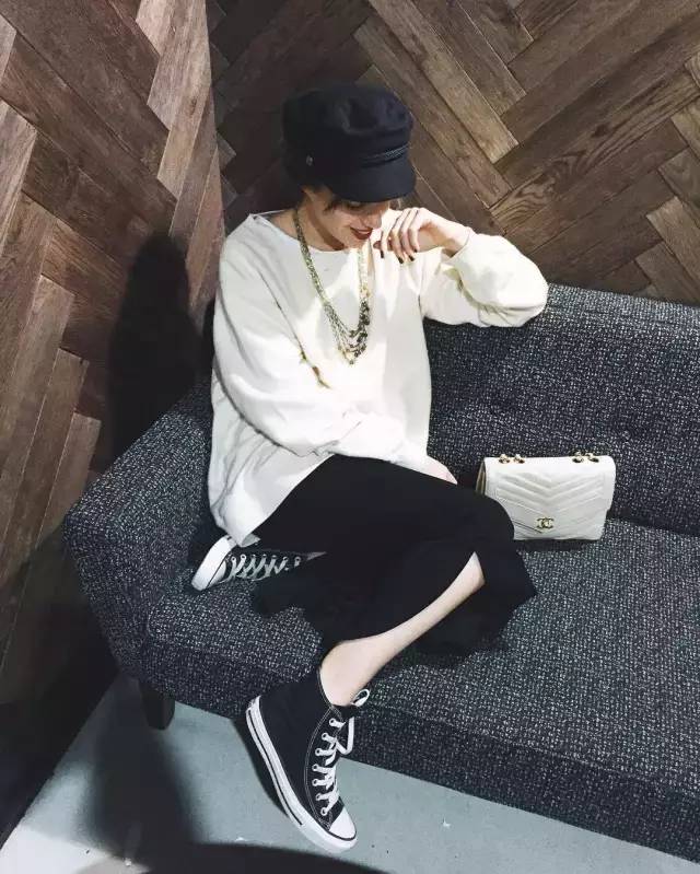 匡威的帆布鞋值得买吗,帆布鞋匡威值得购买吗