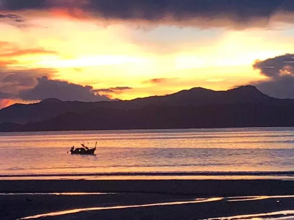 把旅馆挂网上需要什么 (把旅馆搬到山上的人)