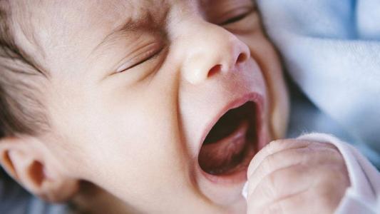 轮状病毒反复发烧怎么降温,流感病毒发烧反复怎么降温