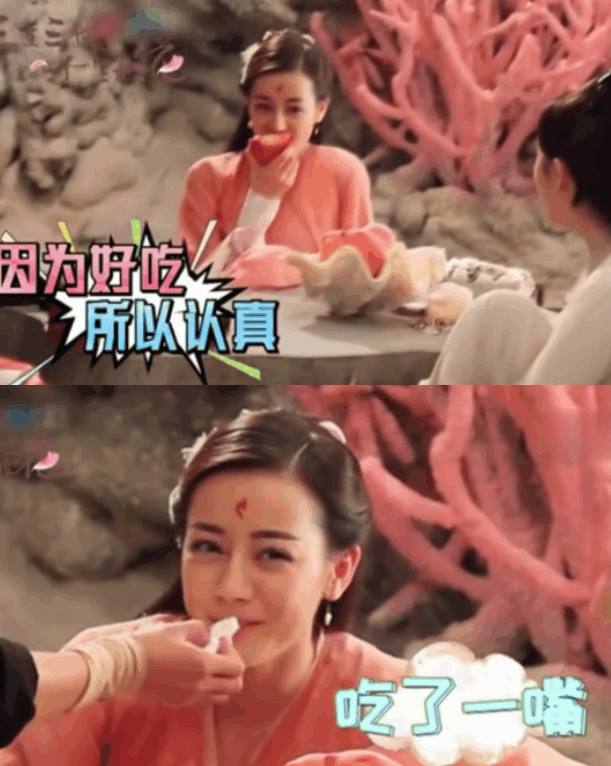 迪丽热巴发最新视频动态，助理一旁吃东西，自己偷偷咽口水