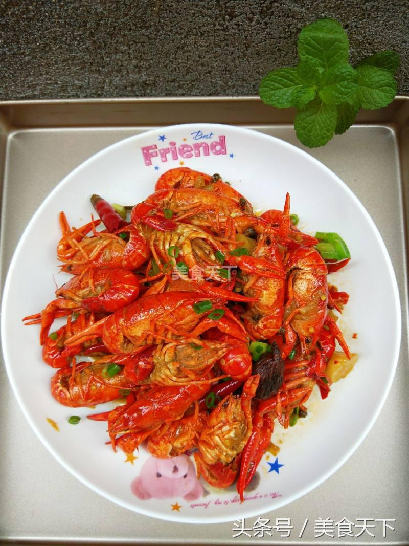 夏天怎么能少得了麻辣小龙虾,夏天的快乐一定少不了麻辣小龙虾