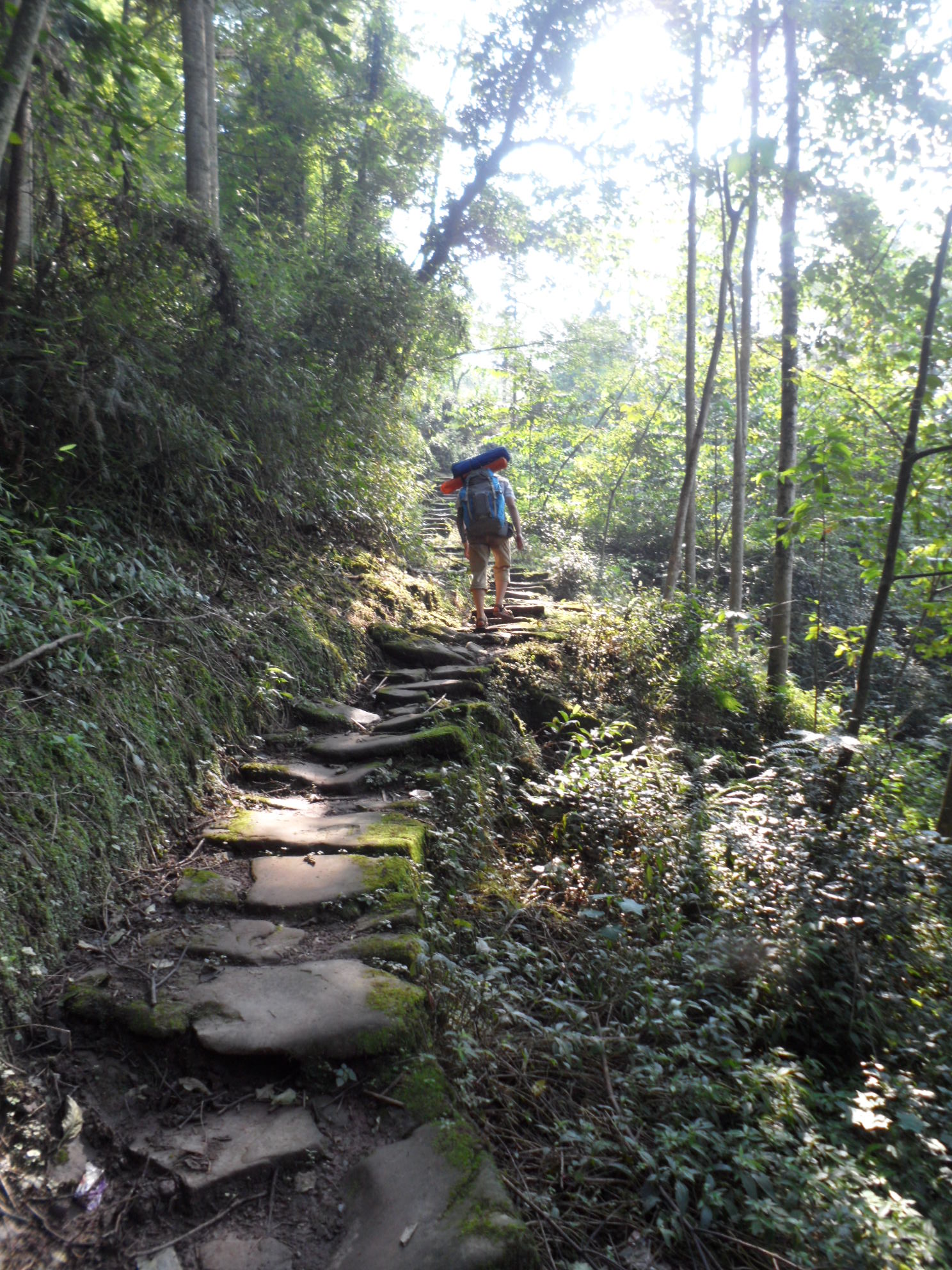 徒步旅行记录全集,乐山徒步旅行记