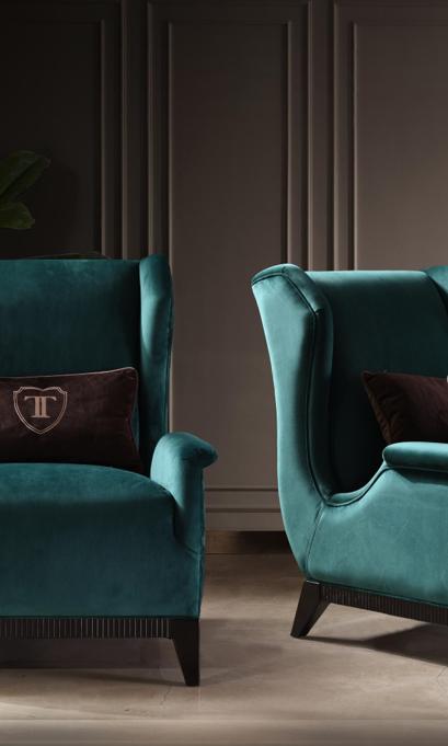 山东银座家居总经理李玉成携高管团队走进台森展厅进行参观交流